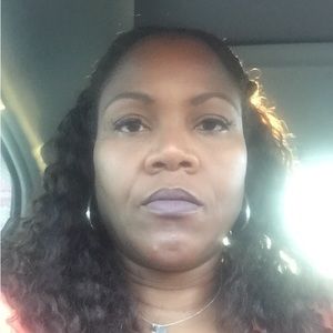 Meet your Posher, Paula